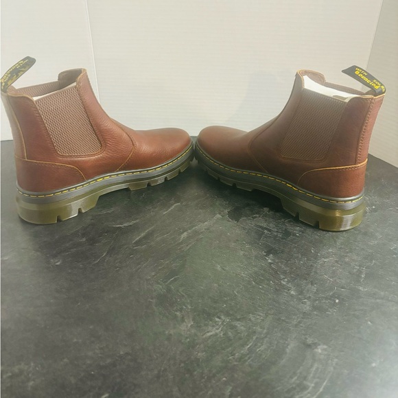 Dr Martens Embury Ambassador cashew color Chelsea boots sz 9M/10W NEW w/box - Picture 4 of 8